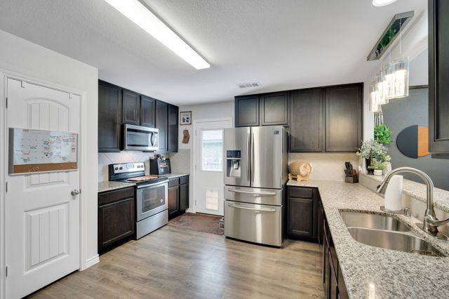 3308 Robin Road, Ennis, TX 75119