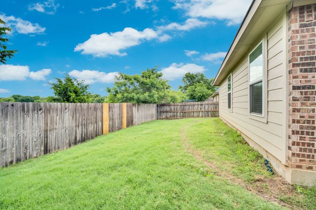 3308 Robin Road, Ennis, TX 75119