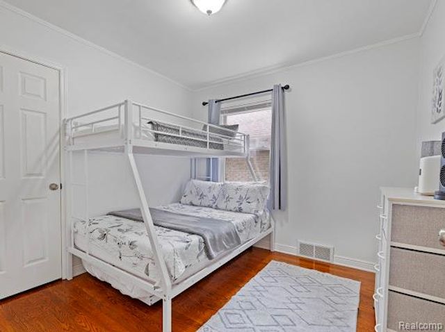 7261 Reuter Street, Dearborn, MI 48126