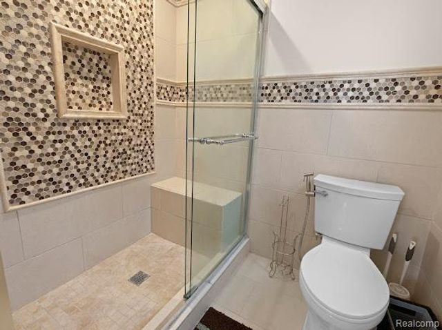 7261 Reuter Street, Dearborn, MI 48126