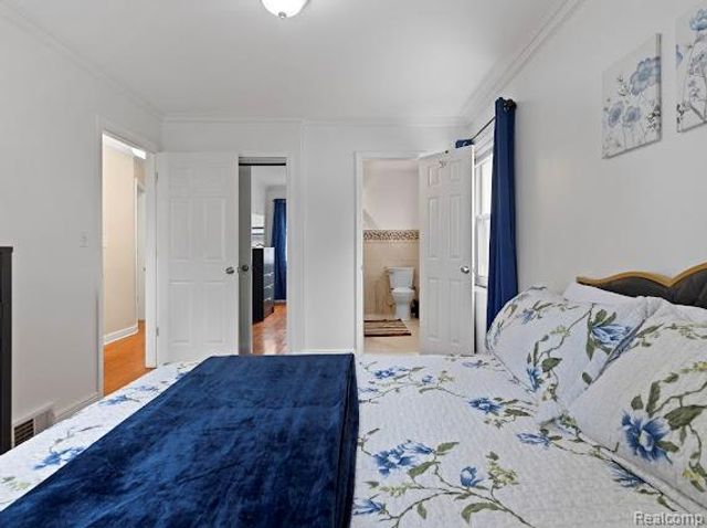 7261 Reuter Street, Dearborn, MI 48126