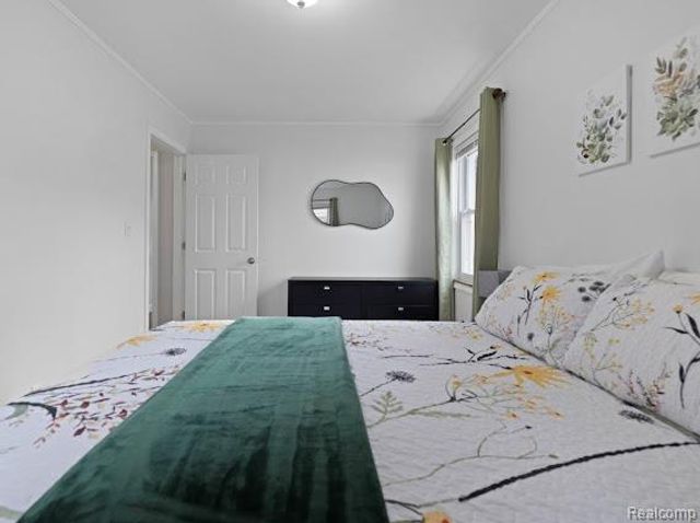 7261 Reuter Street, Dearborn, MI 48126