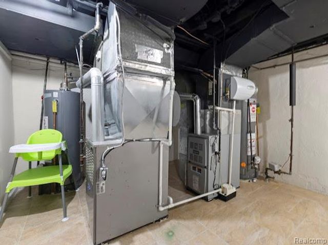 7261 Reuter Street, Dearborn, MI 48126