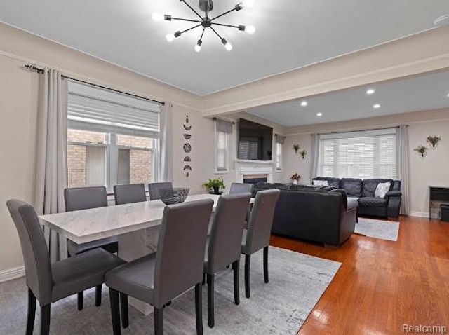 7261 Reuter Street, Dearborn, MI 48126