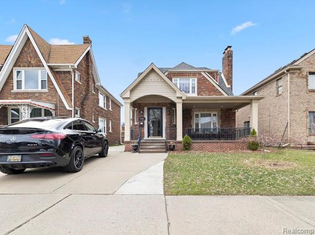 7261 Reuter Street, Dearborn, MI 48126