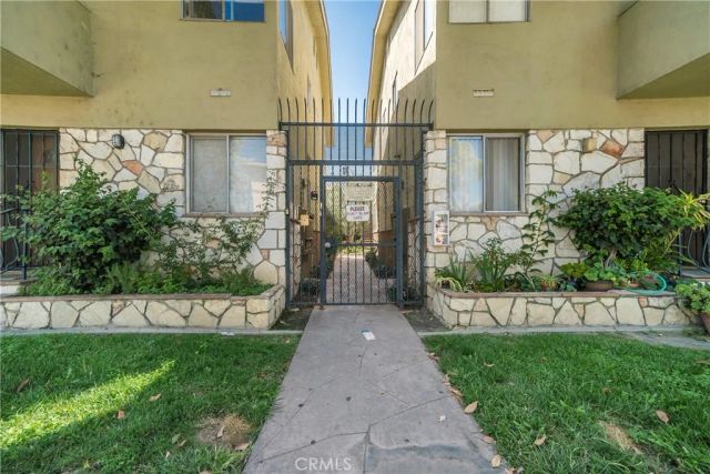 2309 Cedar, Long Beach, CA 90806