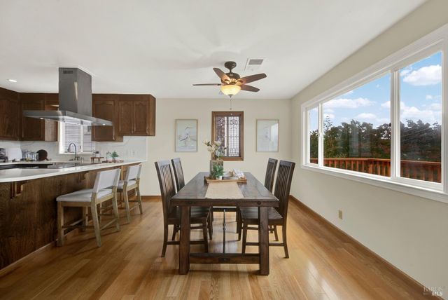 921 W K St, Benicia, CA 94510