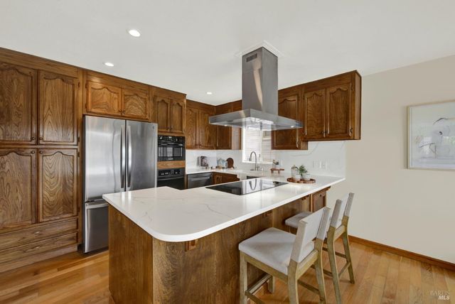 921 W K St, Benicia, CA 94510