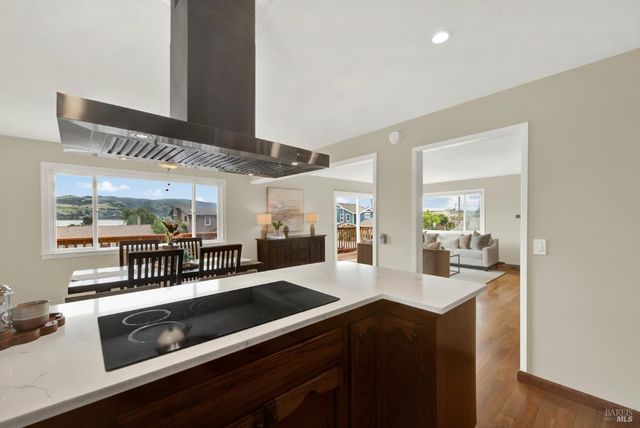 921 W K St, Benicia, CA 94510