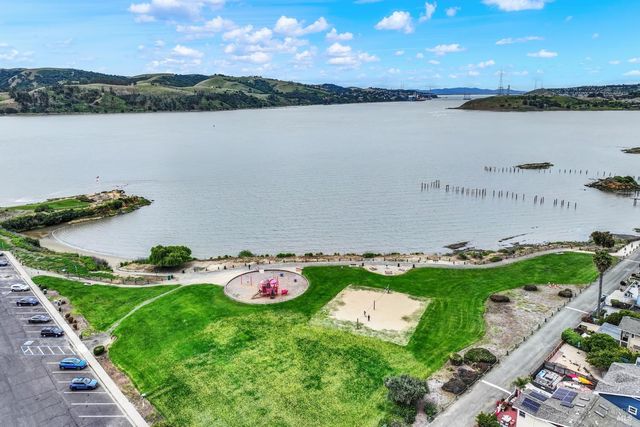 921 W K St, Benicia, CA 94510