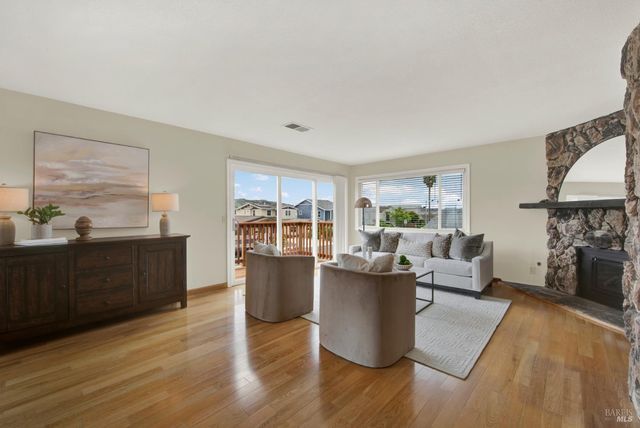 921 W K St, Benicia, CA 94510