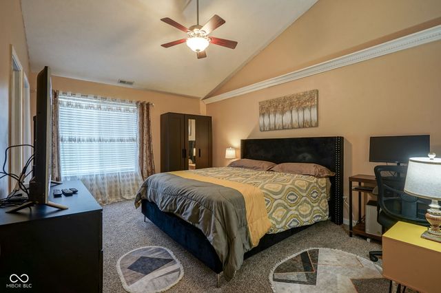 9904 Worthington Boulevard, Fishers, IN 46038