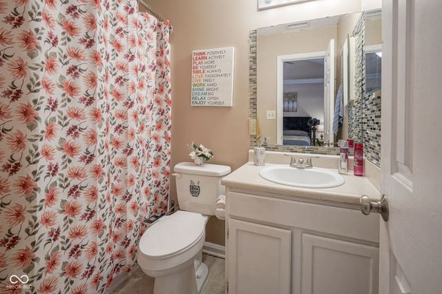 9904 Worthington Boulevard, Fishers, IN 46038