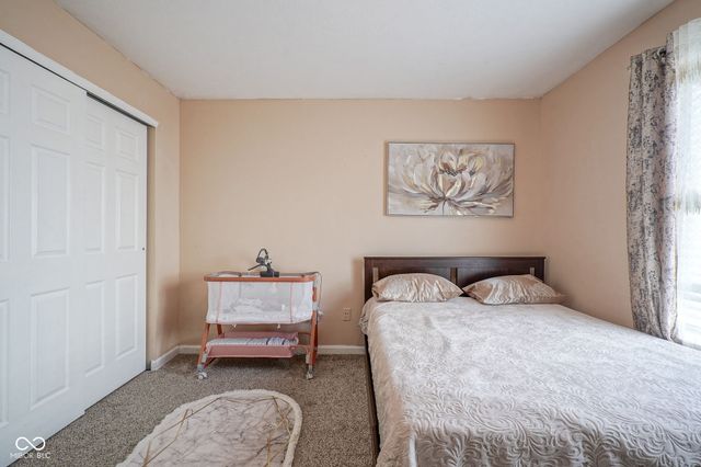 9904 Worthington Boulevard, Fishers, IN 46038