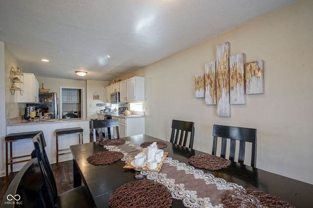 9904 Worthington Boulevard, Fishers, IN 46038