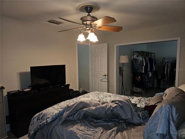 5230 VENETIAN BOULEVARD NE, St Petersburg, FL 33703