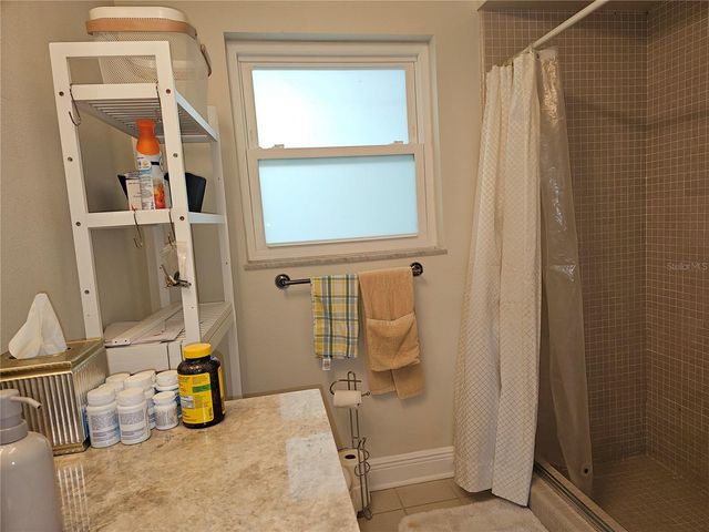 5230 VENETIAN BOULEVARD NE, St Petersburg, FL 33703