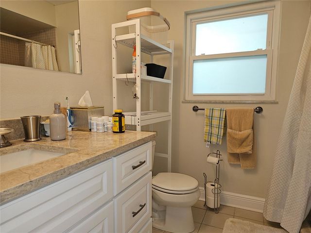 5230 VENETIAN BOULEVARD NE, St Petersburg, FL 33703