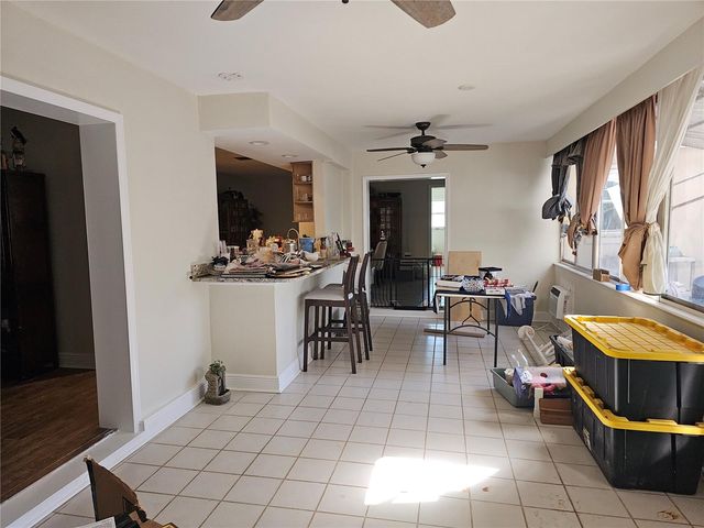 5230 VENETIAN BOULEVARD NE, St Petersburg, FL 33703