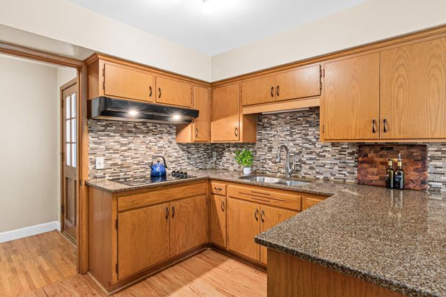 4230 Maple Lane, Minnetonka, MN 55345