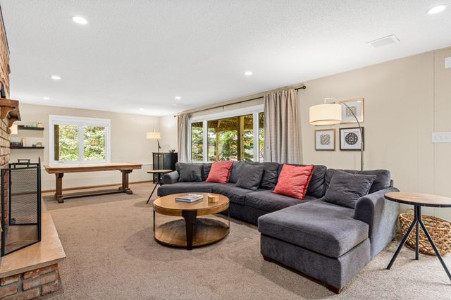 4230 Maple Lane, Minnetonka, MN 55345