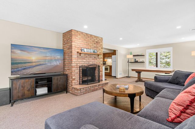4230 Maple Lane, Minnetonka, MN 55345