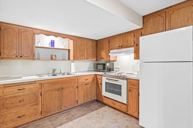 4230 Maple Lane, Minnetonka, MN 55345