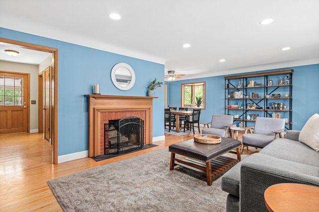 4230 Maple Lane, Minnetonka, MN 55345