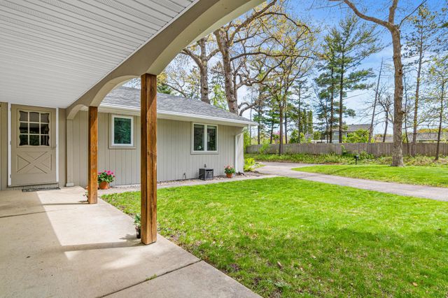 4230 Maple Lane, Minnetonka, MN 55345