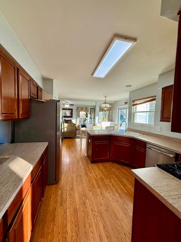 601 Greystone Lane, Bolingbrook, IL 60440