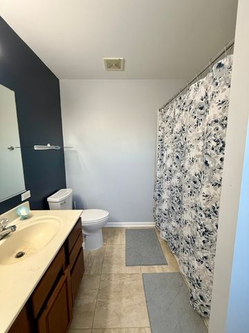 601 Greystone Lane, Bolingbrook, IL 60440