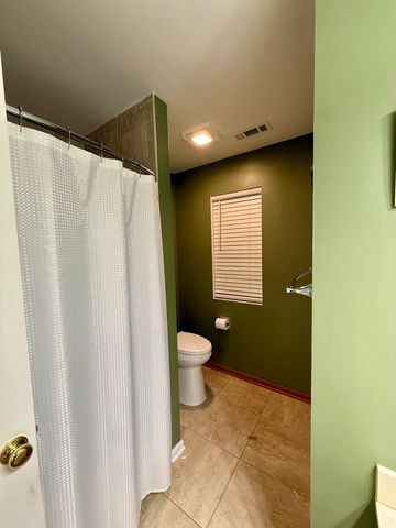 601 Greystone Lane, Bolingbrook, IL 60440