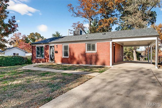 519 Bismark Avenue, Rock Hill, MO 63119
