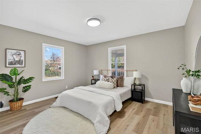 519 Bismark Avenue, Rock Hill, MO 63119