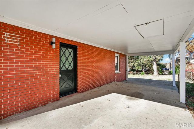 519 Bismark Avenue, Rock Hill, MO 63119