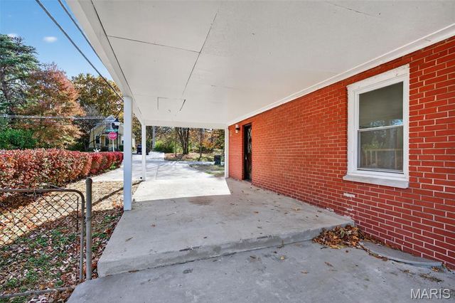 519 Bismark Avenue, Rock Hill, MO 63119