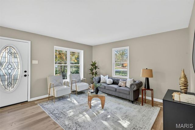 519 Bismark Avenue, Rock Hill, MO 63119