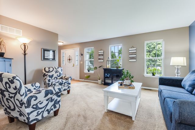 1607 Sierra Highlands Court, Plainfield, IL 60586