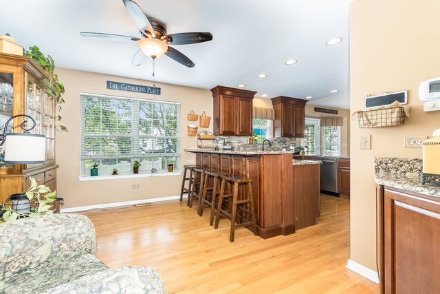 1607 Sierra Highlands Court, Plainfield, IL 60586
