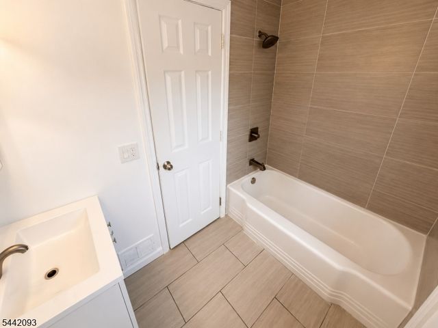 249 Mountain Ave, North Plainfield Boro, NJ 07060