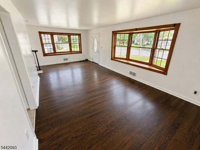 249 Mountain Ave, North Plainfield Boro, NJ 07060