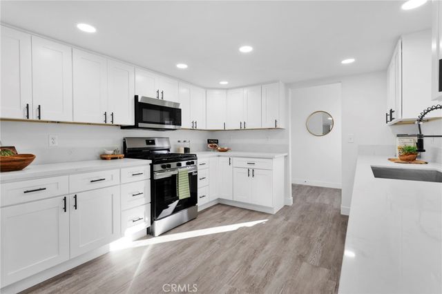 16096 Village Drive, Victorville, CA 92394