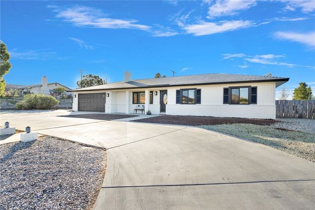 16096 Village Drive, Victorville, CA 92394