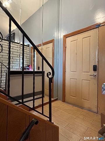 85 Mason Avenue, Waterbury, CT 06708