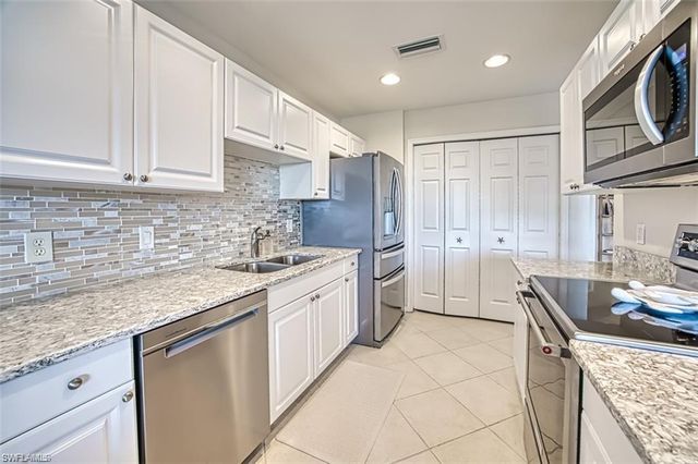 3091 Meandering WAY # 102, Fort Myers, FL 33905