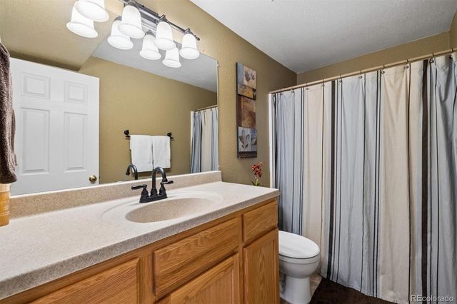2036 Ashwood Place, Highlands Ranch, CO 80129