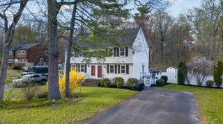 23 Juniper Rd # R, Derry, NH 03038