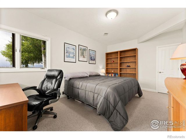 3913 Valley Oak Drive, Loveland, CO 80538