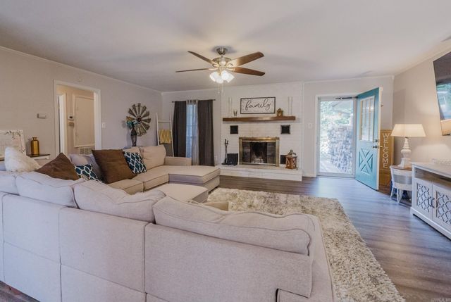 2101 Fox Trail, Benton, AR 72019
