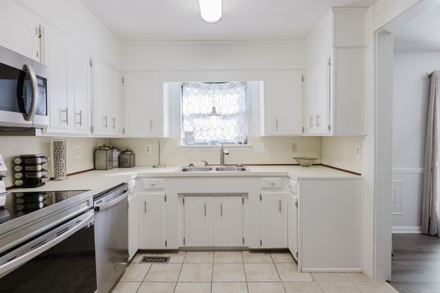2101 Fox Trail, Benton, AR 72019